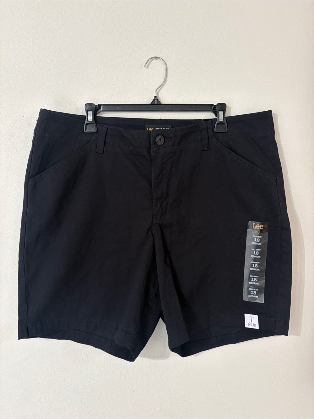 NWT Lee Regular Fit Mid Rise Black Walk Shorts Cotton Blend Size 18 Medium